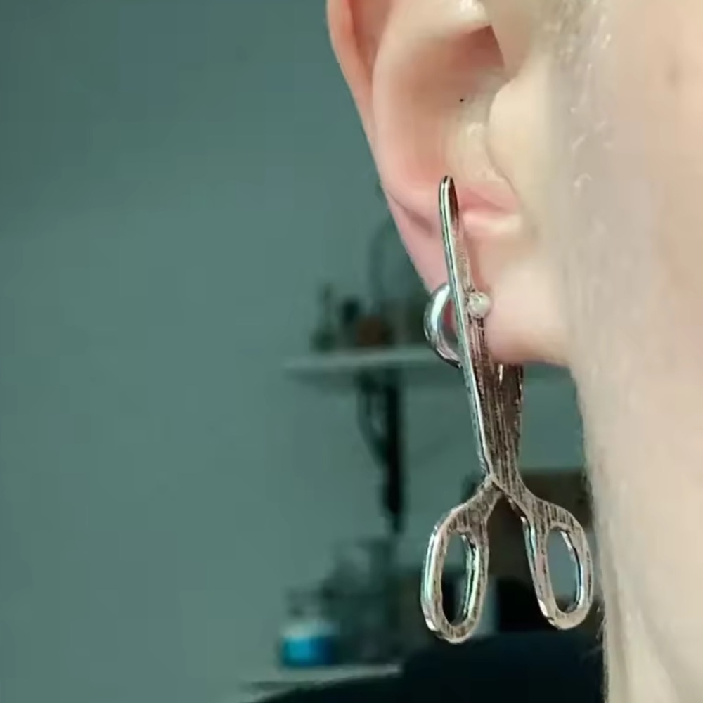 Vintage Scissor Earrings – Cute Statement Jewelry - Picture 6 of 6